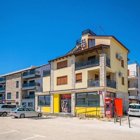 Apartman Bijeca - Медулин Экстерьер фото